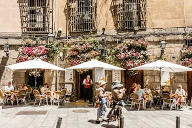Tour gastronômico privado e personalizado em Madri com um guia local